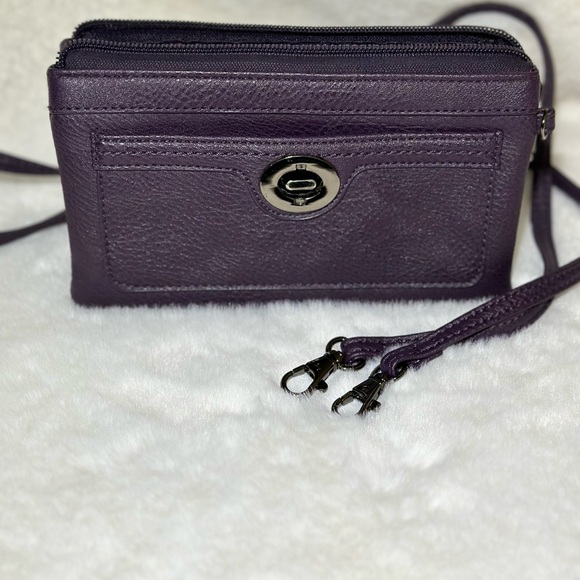 Crossbody Wallet - Picture 3 of 6